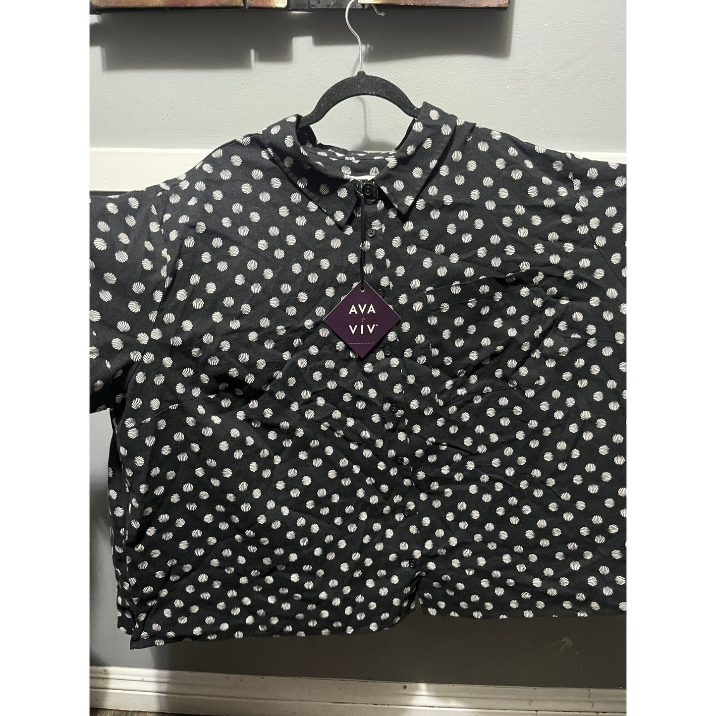 NWT~ Ava & Viv Black Seashell print Short Sleeve Button up Shirt 3X