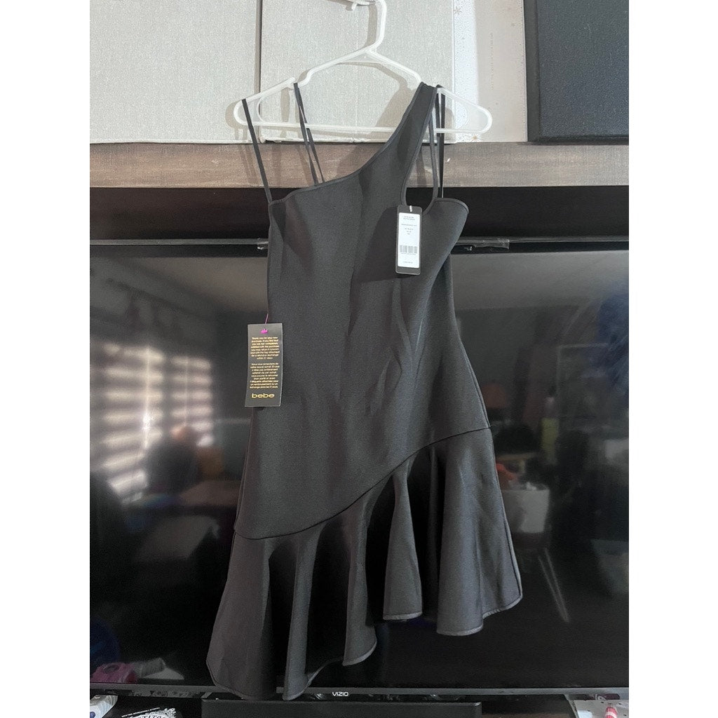 BEBE ASYMETRICAL SCUBA RUFFLE DRESS XS BLACK