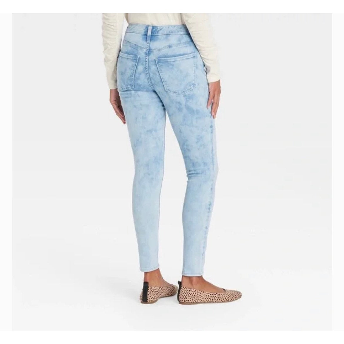 Women's High-Rise Skinny Jeans Light Acid Wash NWT Size 0  Universal Thread